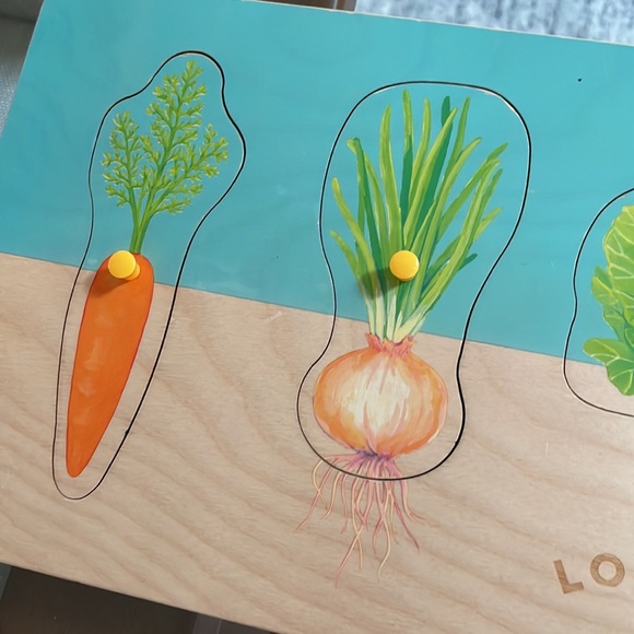 Lovevery pioneer kit community garden wooden puzzle garden vegetables 16-18 M - Picture 3 of 4